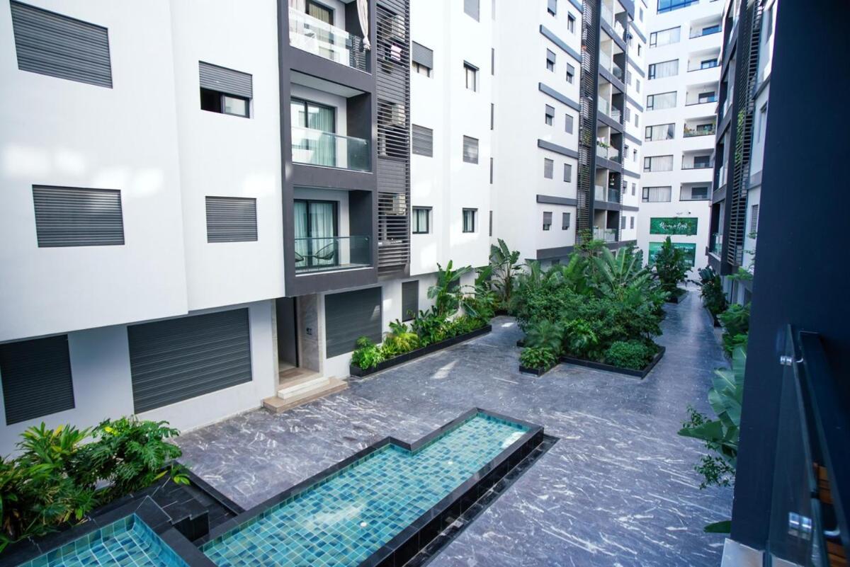 Apartment Blue Palm Pool, Quiet And Comfort In Tanger